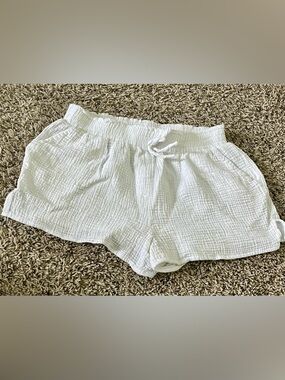 White Crinkle Drawstring Women’s Shorts